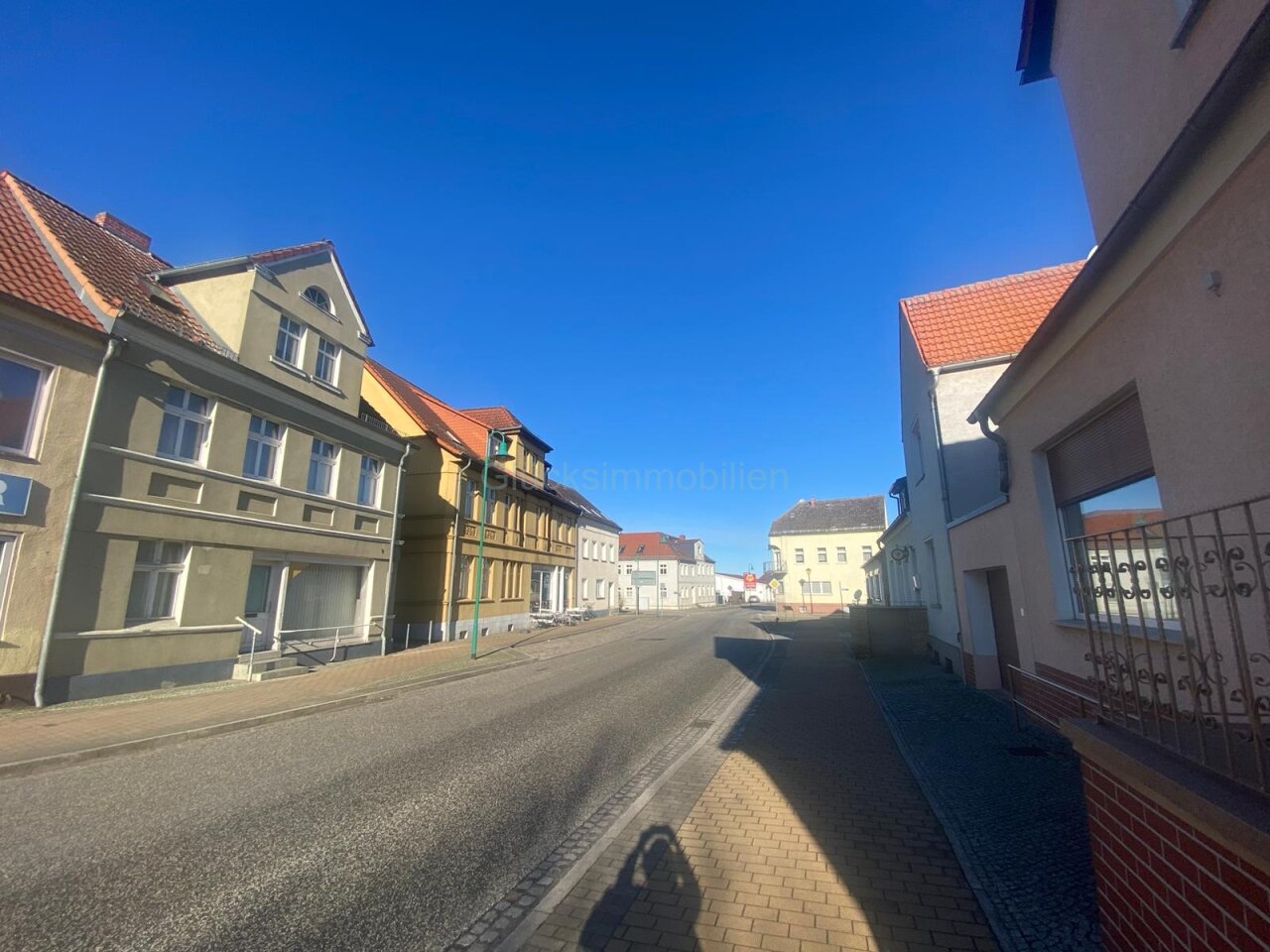 Wohn-und Geschäftshaus in Zentrumslage Rhinow - Renditesteigerung möglich!