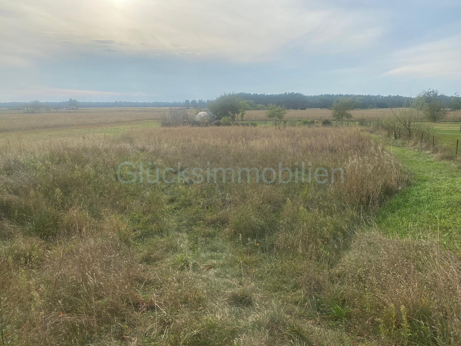 Lust auf Land? Ruhig gelegenes Baugrundstück in Landin