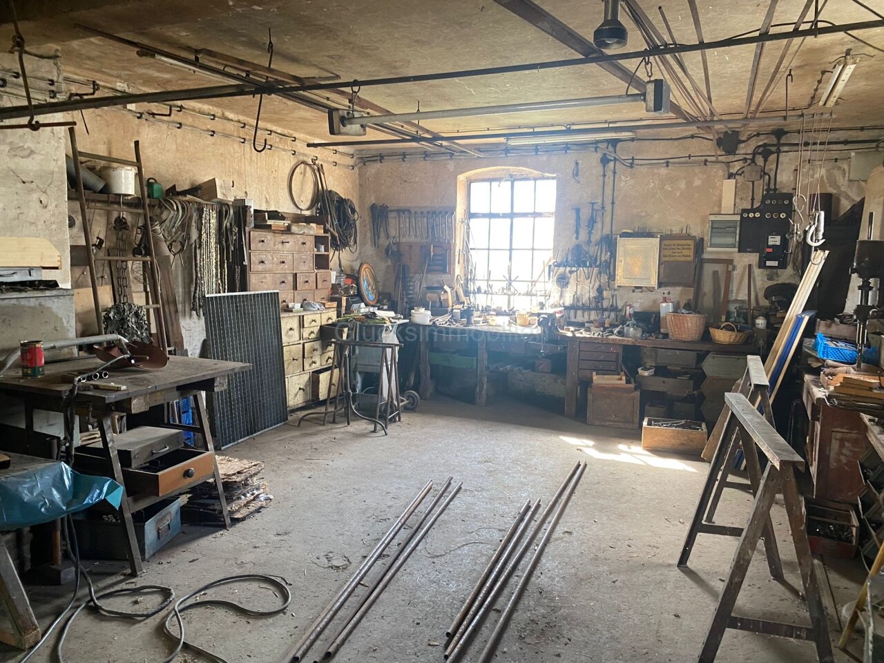 Handwerkerobjekt mit viel Platz und großem Grundstück - Segeletz